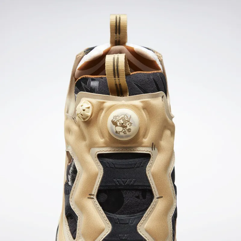 Reebok Kung Fu Panda Instapump Fury OG Schoenen Black / White / Beige
