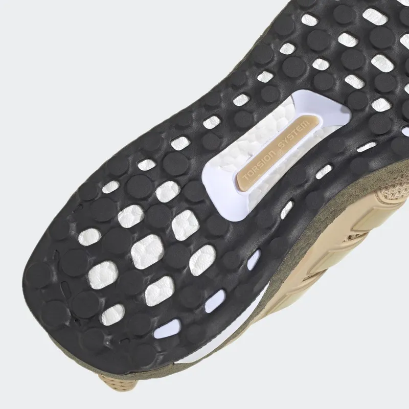 adidas Ultraboost 1.0 DNA Magic Beige / Beige Tone / Core Black (HP9622)