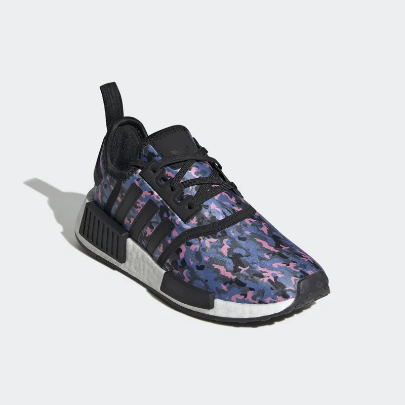 adidas NMD_R1 Core Black / Cloud White / Core Black (HQ6183)