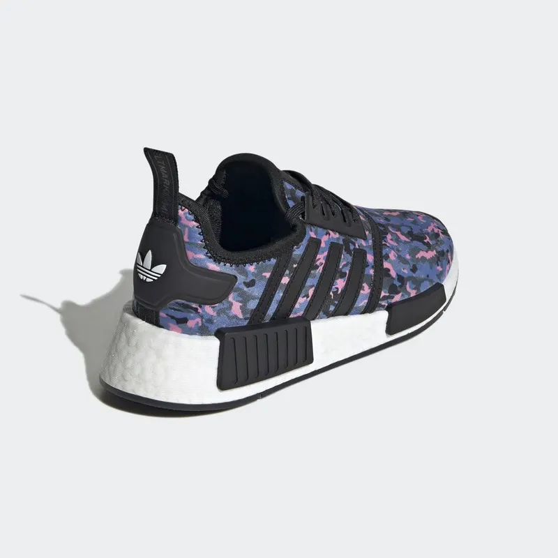 adidas NMD_R1 Core Black / Cloud White / Core Black (HQ6183)