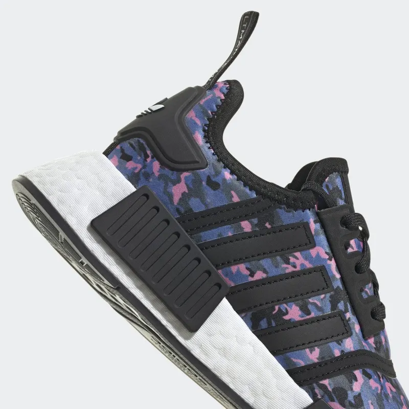 adidas NMD_R1 Core Black / Cloud White / Core Black (HQ6183)
