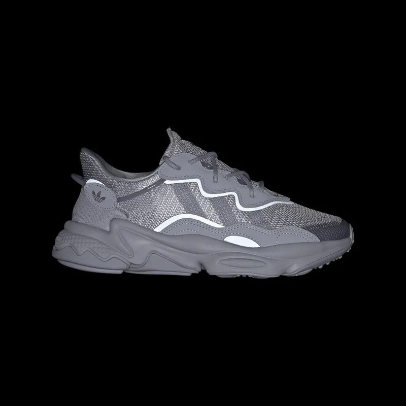adidas OZWEEGO W Halo Silver / Halo Silver / Silver Metallic (Q46166)