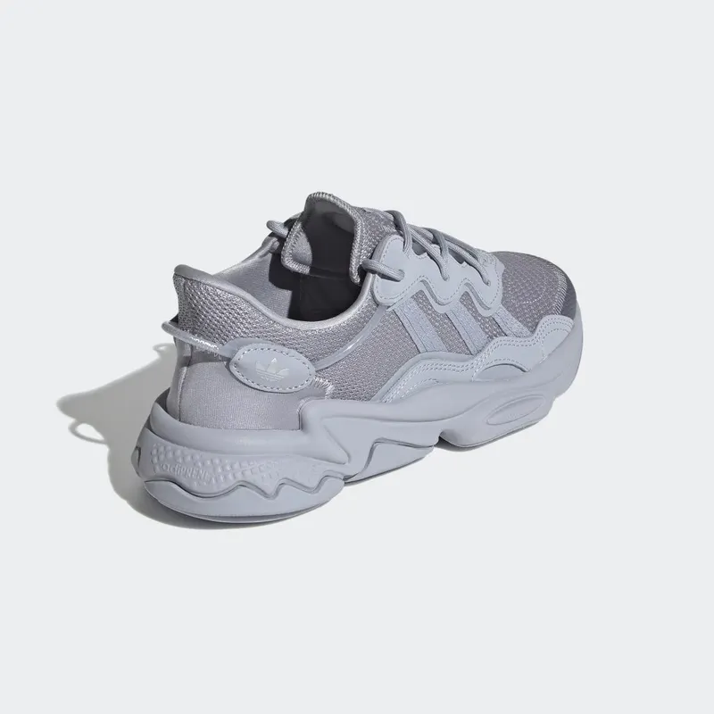 adidas OZWEEGO W Halo Silver / Halo Silver / Silver Metallic (Q46166)