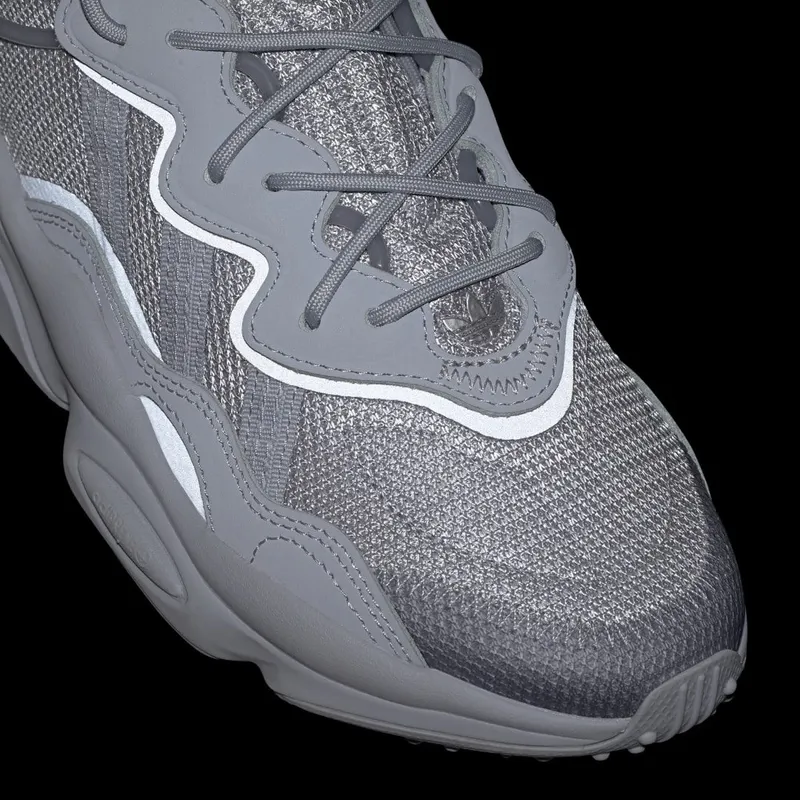 adidas OZWEEGO W Halo Silver / Halo Silver / Silver Metallic (Q46166)