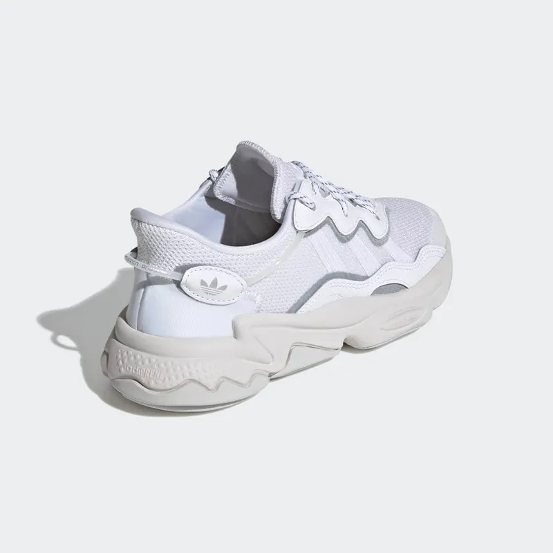 adidas OZWEEGO W Cloud White / Silver Metallic / Grey One (Q46169)