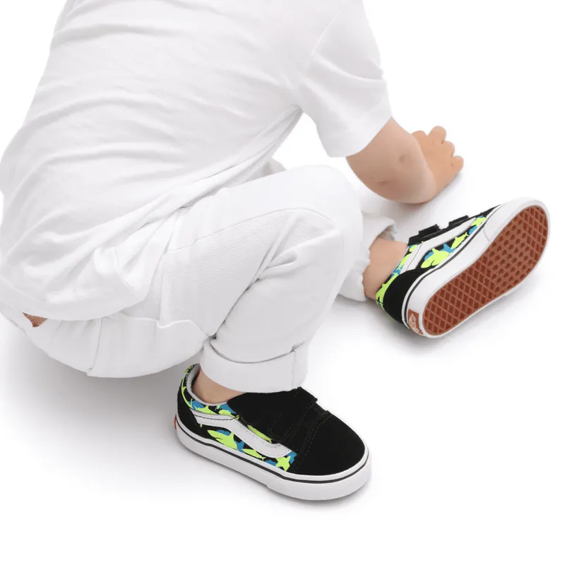VANS Glow Sharks Old Skool Velcro Zwart (VN000D3Y7T7)