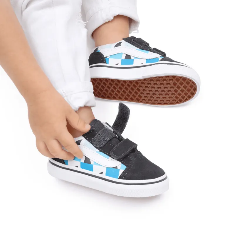 VANS Glow Checkerboard Sharks Old Skool Velcro Zwart (VN000D3YAC3)