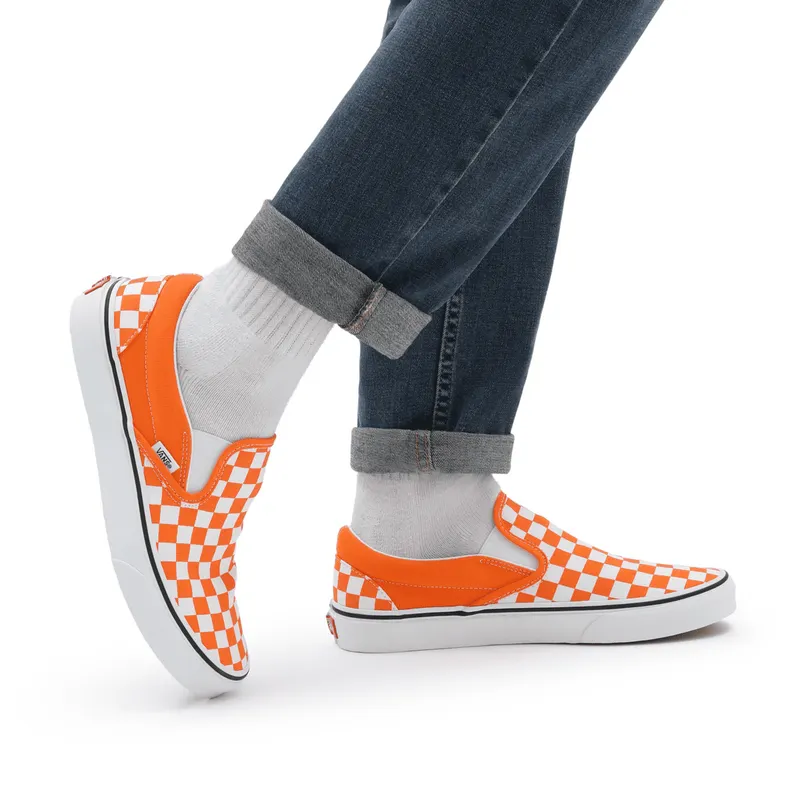 VANS Checkerboard Classic Slip-on Oranje (VN000XG8AZZ)