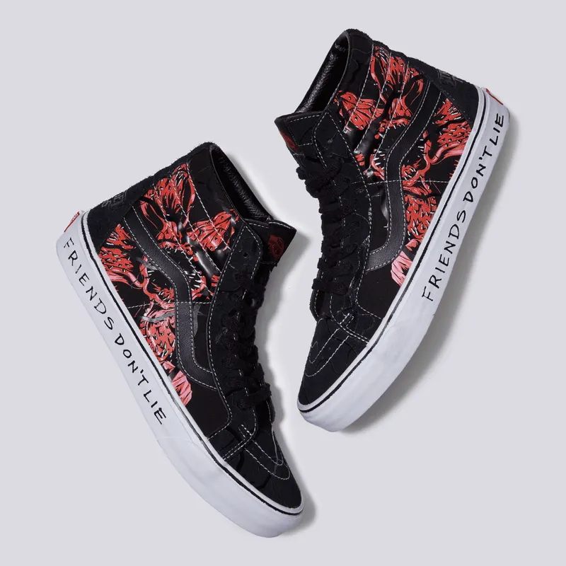 VANS Vans X Stranger Things Sk8-hi Reissue Zwart (VN0A2XSBY09)
