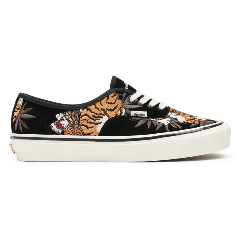 VANS Anaheim Factory Authentic 44 Dx Zwart (VN0A38EN9R8)