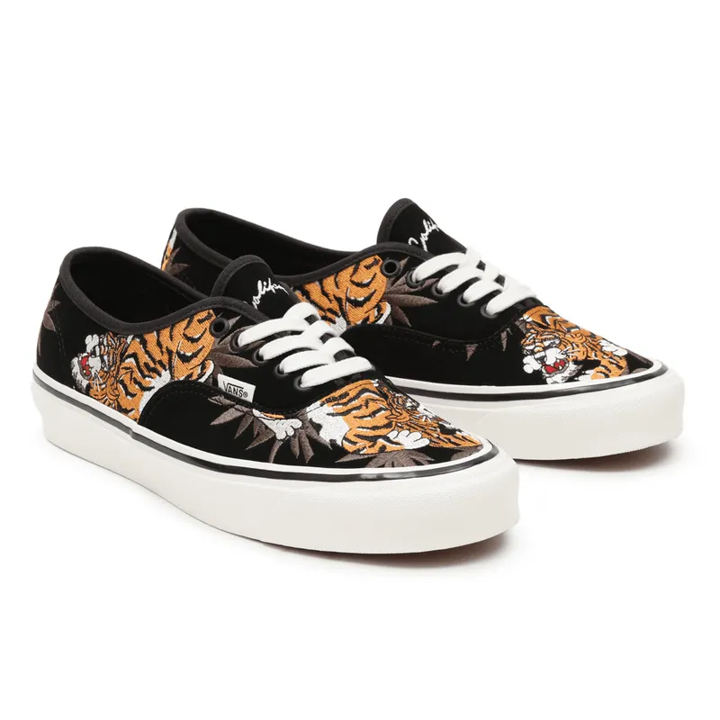 VANS Anaheim Factory Authentic 44 Dx Zwart (VN0A38EN9R8)