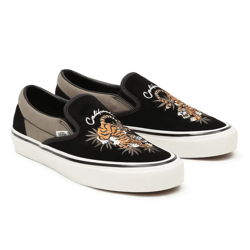 VANS Anaheim Factory Classic Slip-on 98 Dx Zwart (VN0A3JEX9R8)