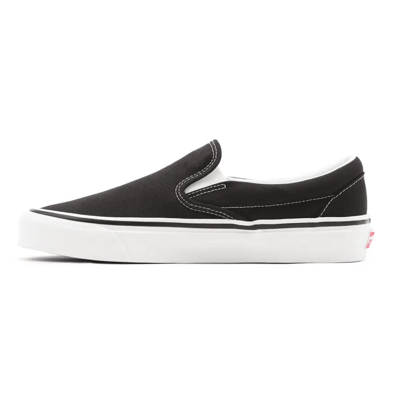 VANS Anaheim Factory Classic Slip-on 98 Dx Zwart (VN0A3JEXUDA)