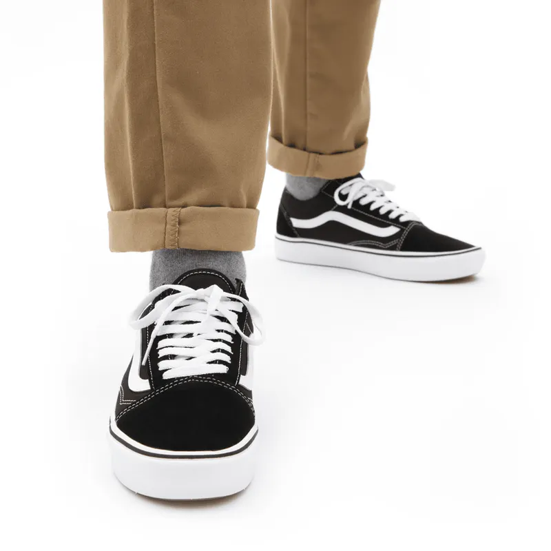 VANS Comfycush Old Skool Zwart (VN0A3WMAVNE)