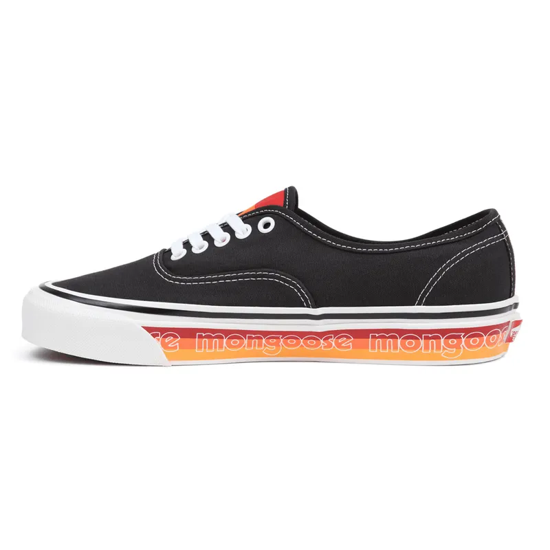 VANS Vans X Our Legends Zwart (VN0A4BVYBLK)