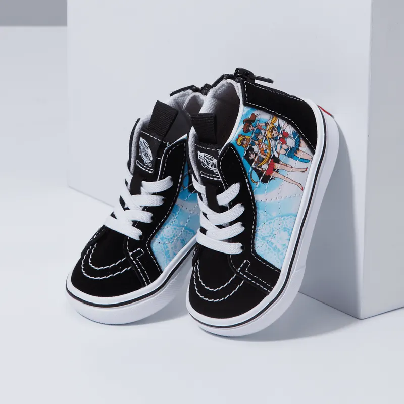 VANS Vans X Pretty Guardian Sailor Moon Comfycush Sk8-hi Zip Zwart (VN0A4VJNSKQ)