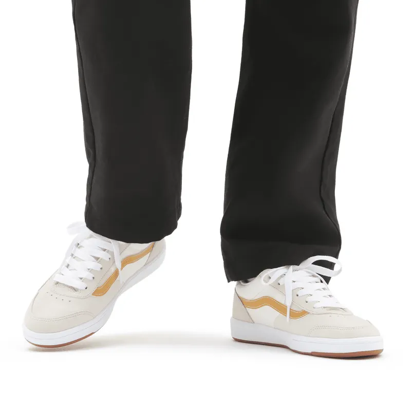 VANS Staple Cruze Too Comfycush Wit (VN0A5KR53QJ)