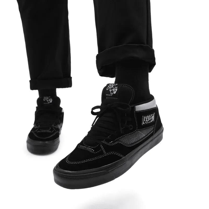 VANS Anaheim Factory Half Cab 33 Dx Zwart (VN0A5KX6B3C)