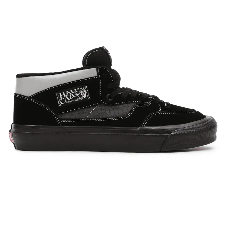 VANS Anaheim Factory Half Cab 33 Dx Zwart (VN0A5KX6B3C)
