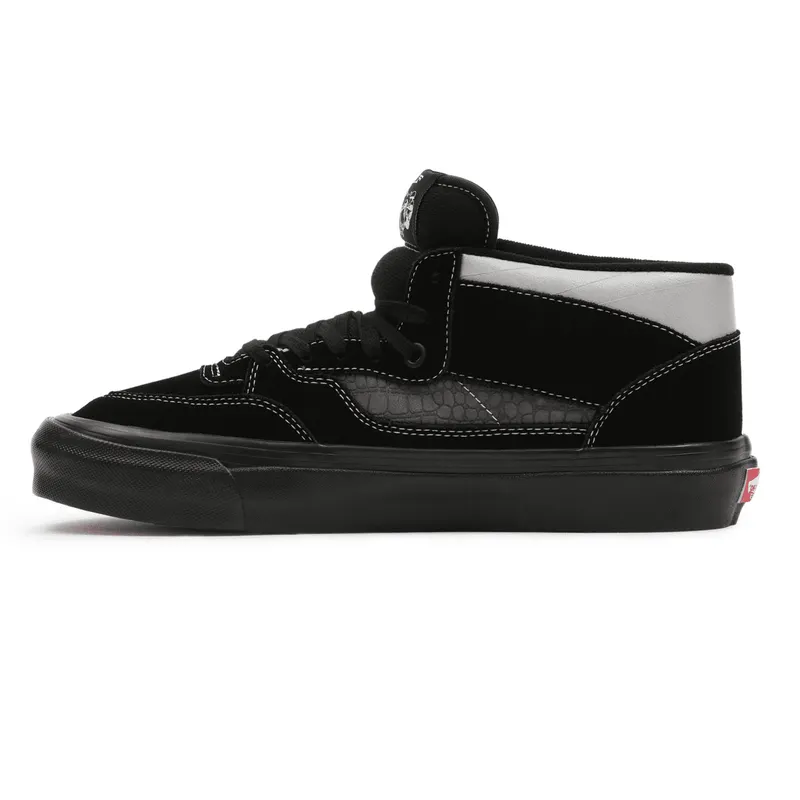 VANS Anaheim Factory Half Cab 33 Dx Zwart (VN0A5KX6B3C)