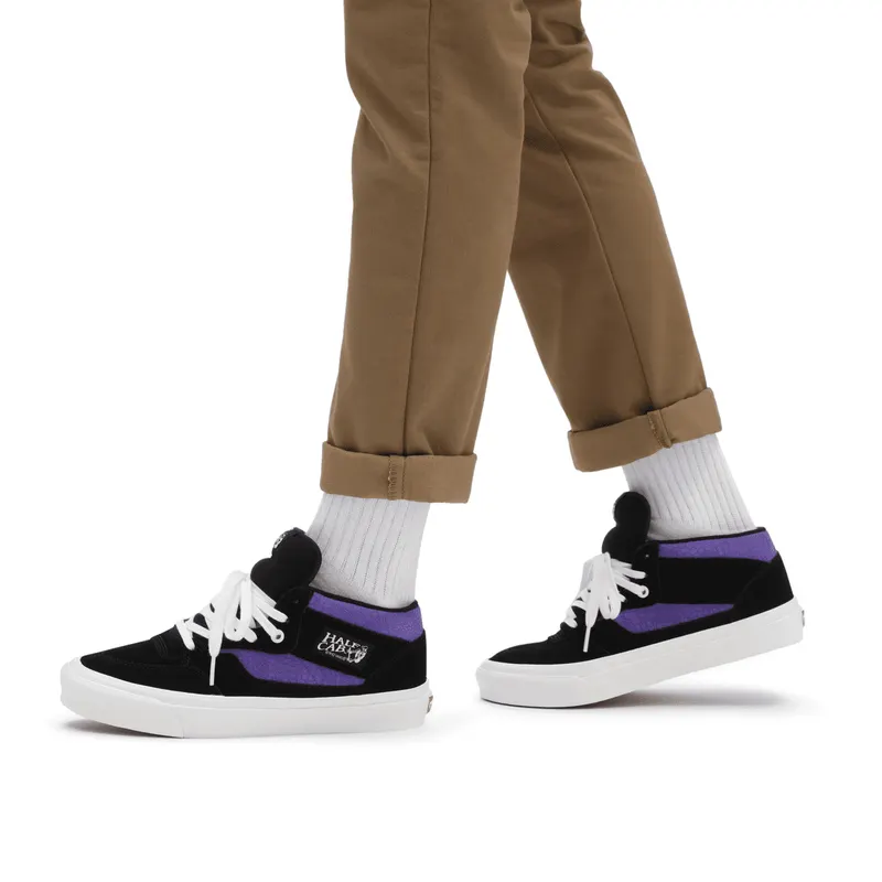 VANS Anaheim Factory Half Cab 33 Dx Zwart (VN0A5KX6B3D)