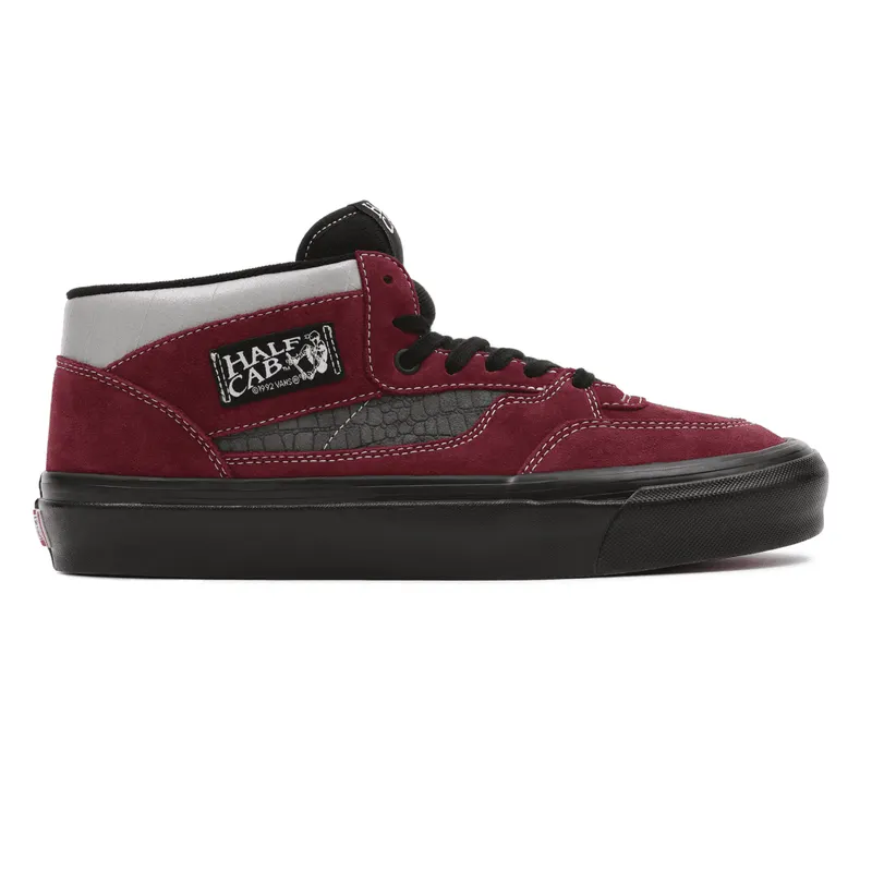 VANS Anaheim Factory Half Cab 33 Dx Rood (VN0A5KX6B3E)