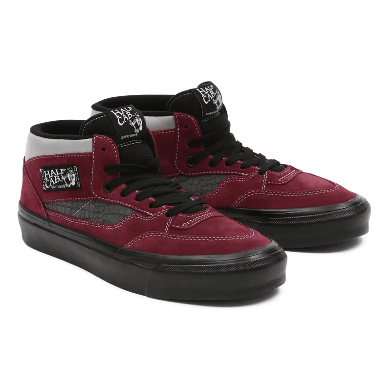 VANS Anaheim Factory Half Cab 33 Dx Rood (VN0A5KX6B3E)