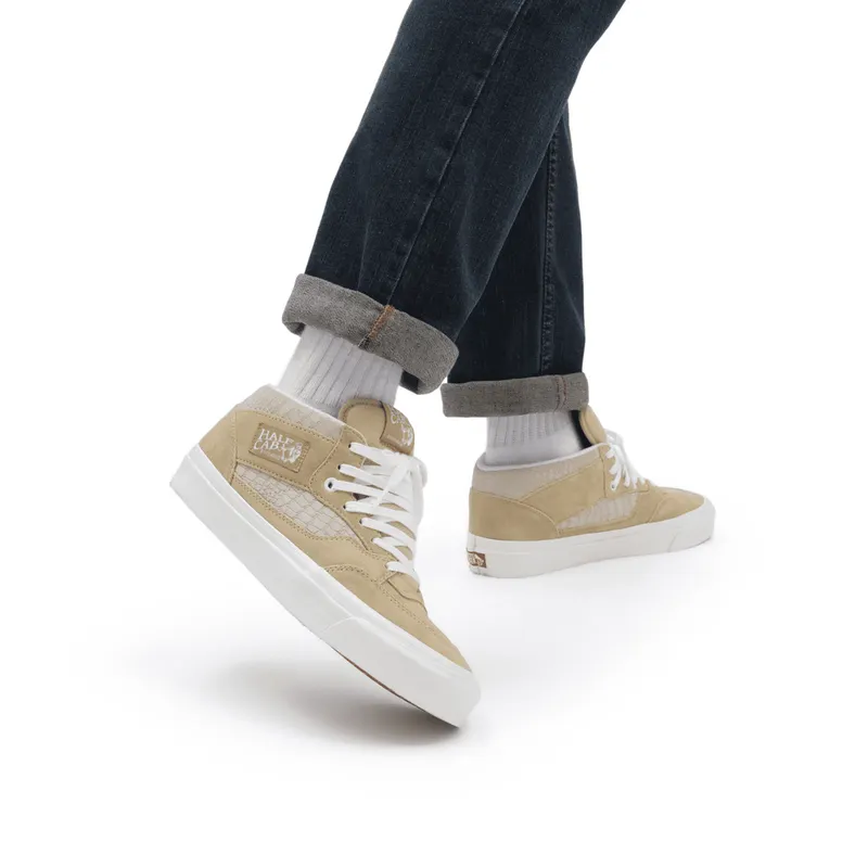 VANS Anaheim Factory Half Cab 33 Dx Beige (VN0A5KX6B3F)