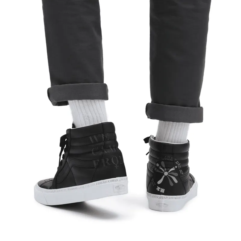 VANS Divine Energy Sk8-hi Zwart (VN0A7Q5NB6L)