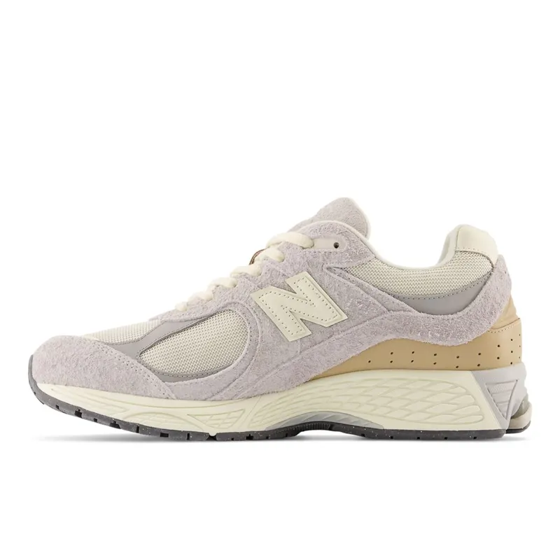 New Balance 2002R Rain Cloud / Angora / Sweet Caramel (M2002RV1-41770)