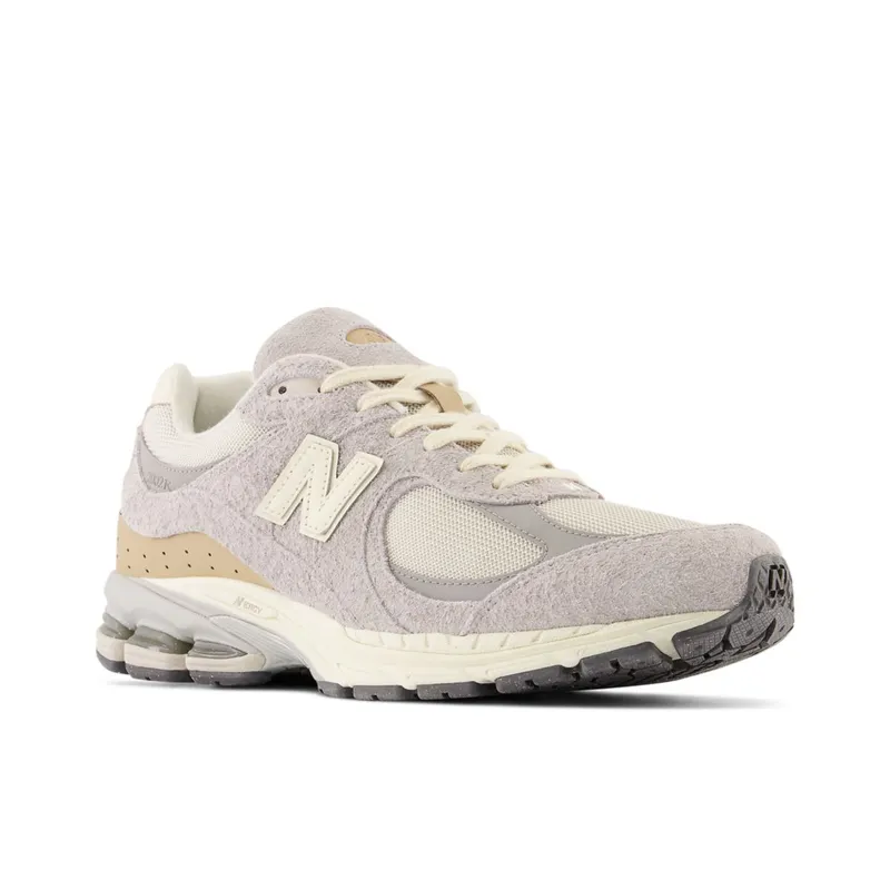 New Balance 2002R Rain Cloud / Angora / Sweet Caramel (M2002RV1-41770)