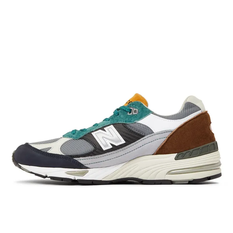 New Balance MADE in UK 991 Selected Edition Grey / Black / Green (ML991V1-37400)