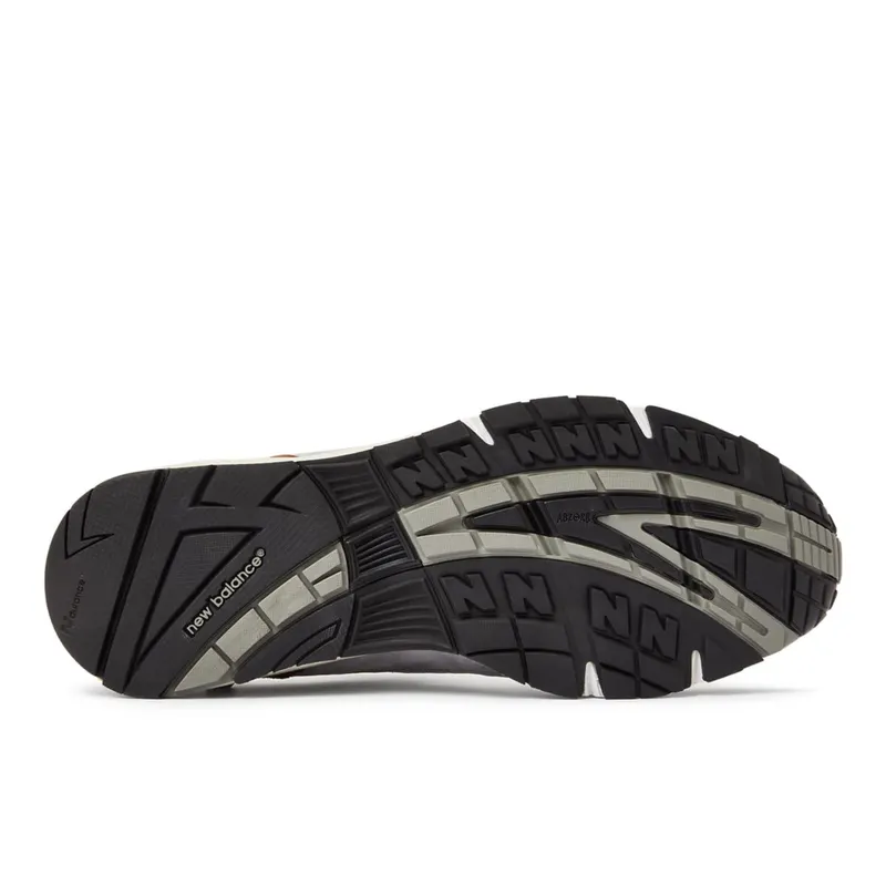 New Balance MADE in UK 991 Selected Edition Grey / Black / Green (ML991V1-37400)