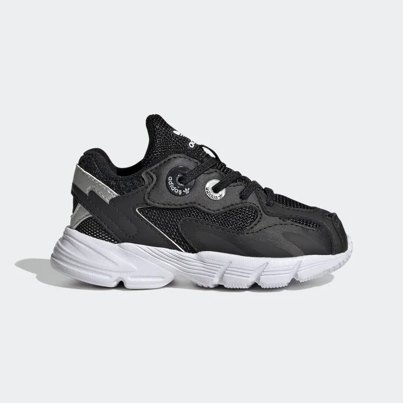 adidas Astir Core Black / Core Black / Cloud White (GY6664)