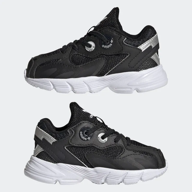 adidas Astir Core Black / Core Black / Cloud White (GY6664)