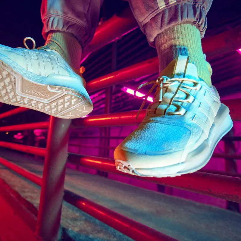 adidas NMD_V3 Cloud White / Magic Beige / Ecru Tint (GY6818)