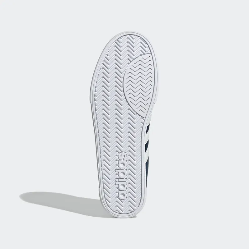 adidas Okosu Crew Navy / White Tint / Cloud White (H02031)
