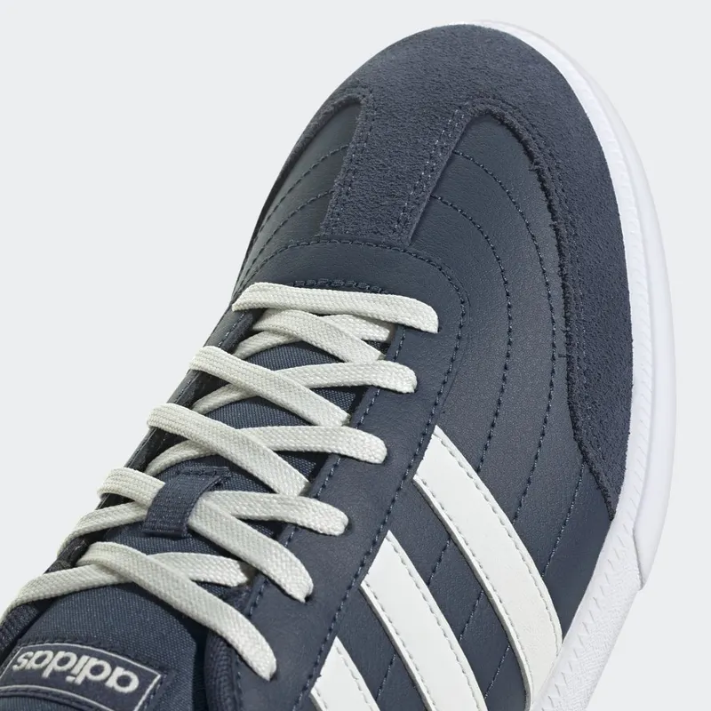 adidas Okosu Crew Navy / White Tint / Cloud White (H02031)