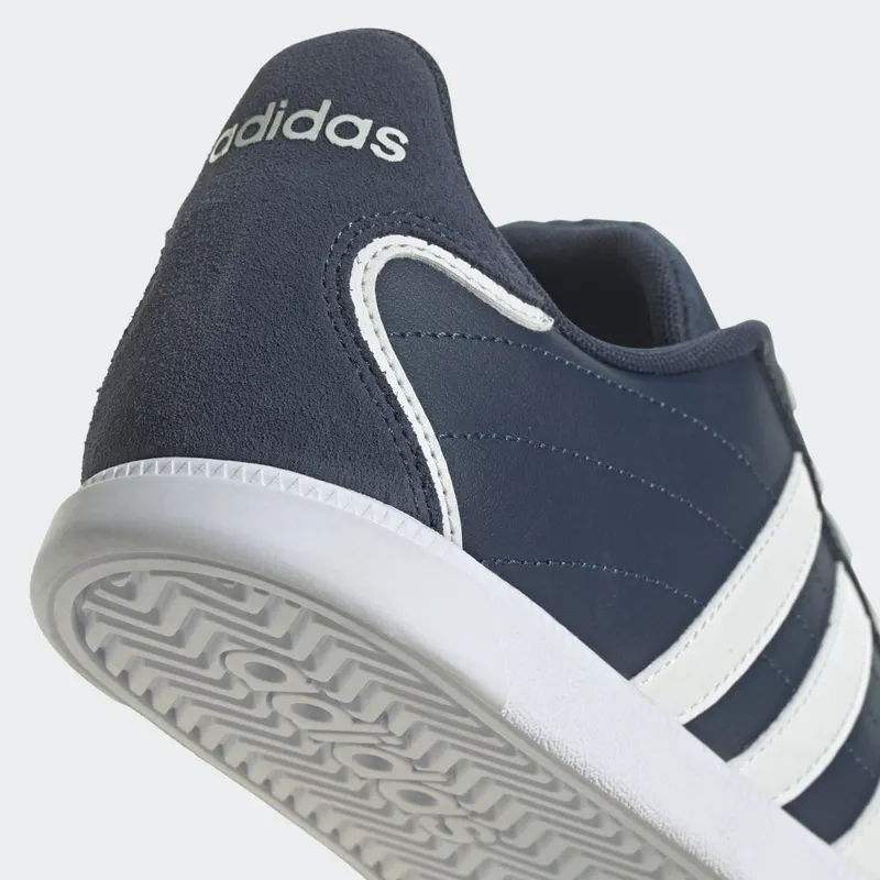 adidas Okosu Crew Navy / White Tint / Cloud White (H02031)