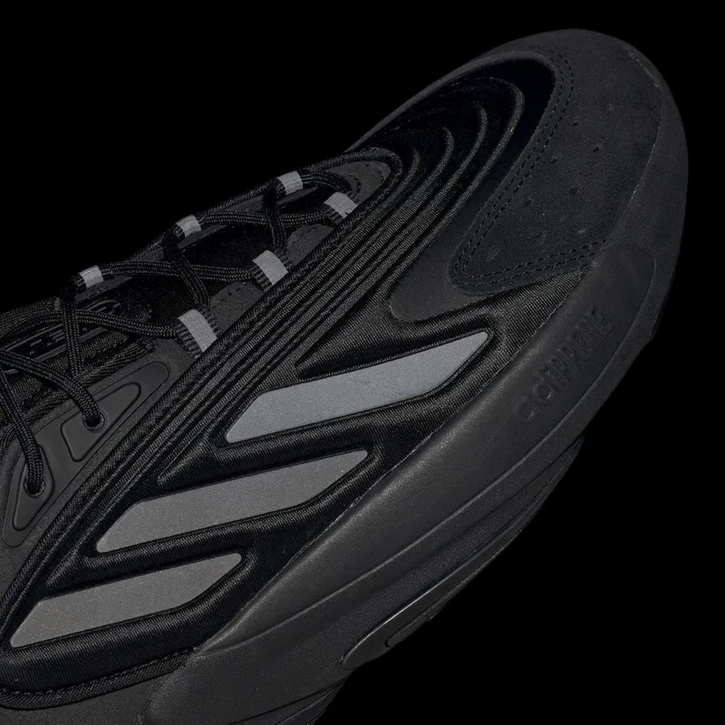 adidas Ozelia Core Black / Core Black / Carbon (H04250)