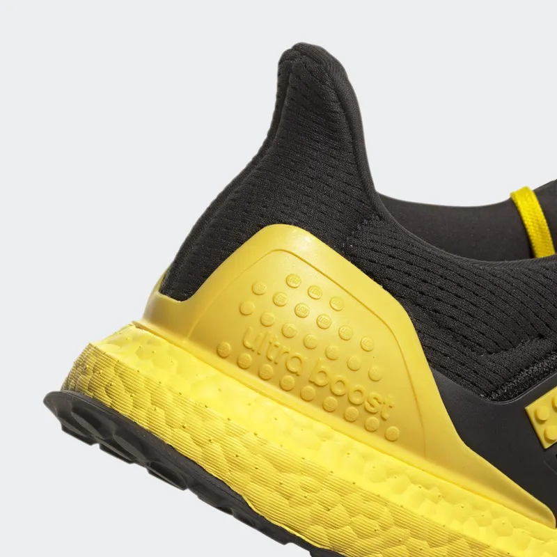 adidas adidas Ultraboost DNA x LEGOÂ® Colors Core Black / Yellow / Core Black (H67953)