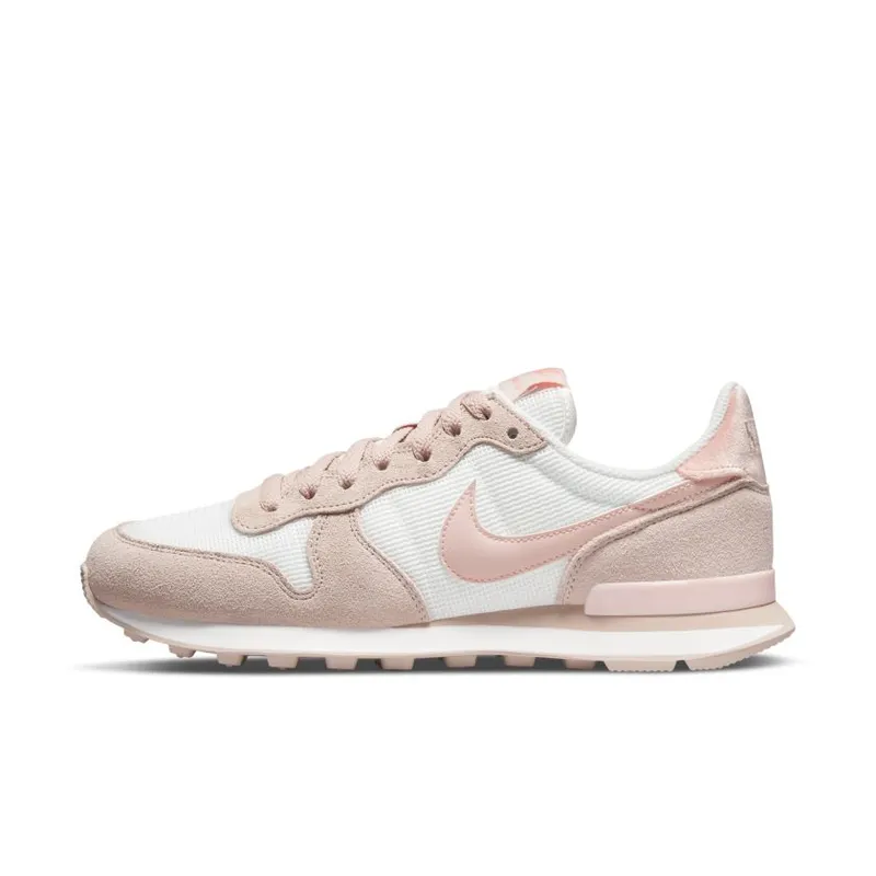 Nike Internationalist “Summit White” (DR7877-100)