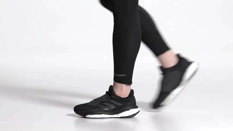 adidas Solar Glide 5 GORE-TEX Core Black / Grey Six / Carbon (GV8267)