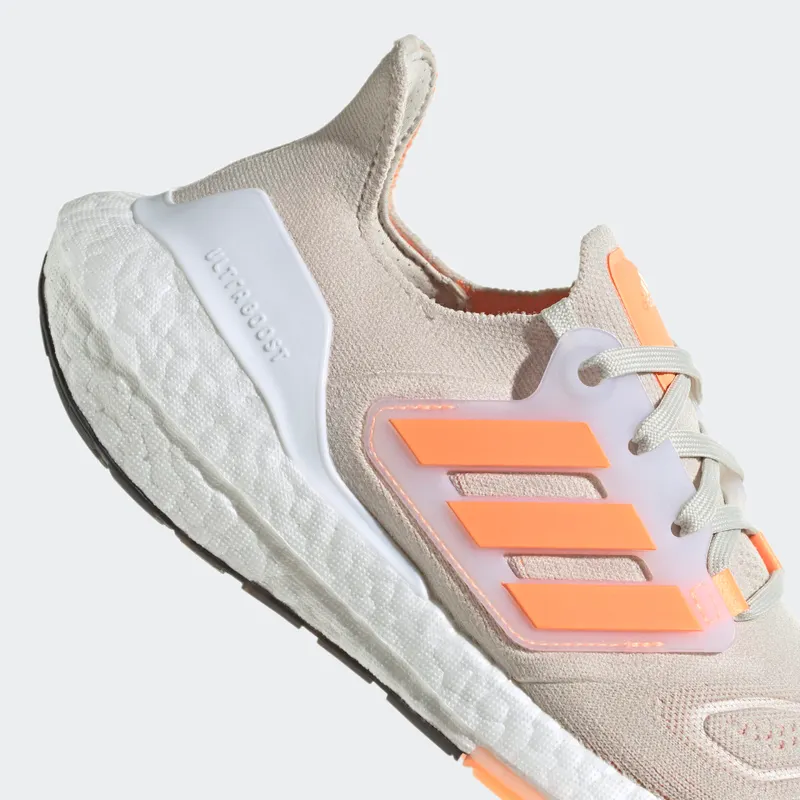 adidas ULTRABOOST 22 SCHOENEN Aluminium / Beam Orange / Core Black (GX6666)