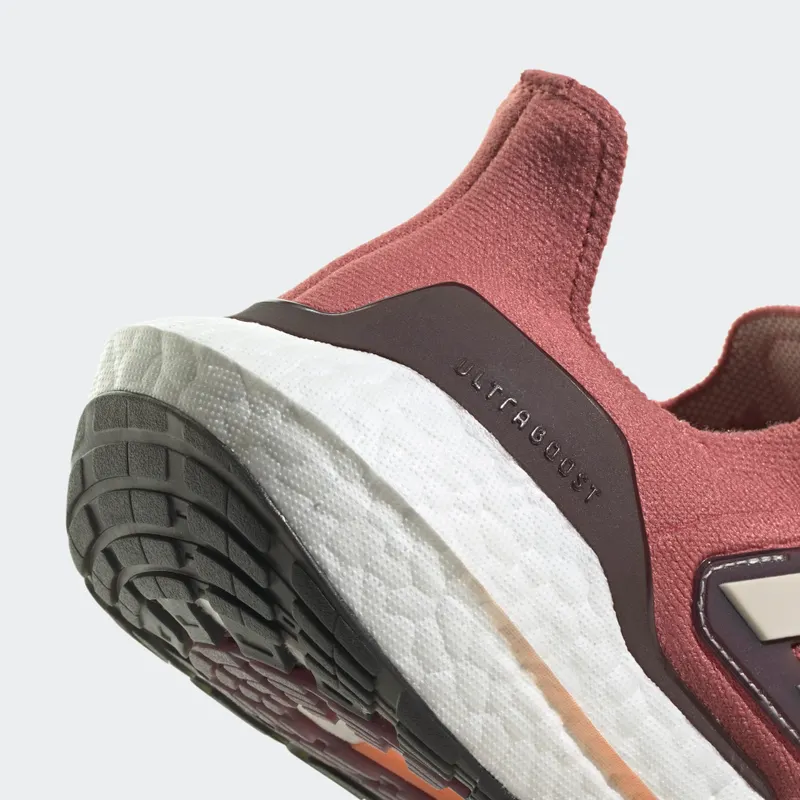 adidas ULTRABOOST 22 SCHOENEN Wonder Red / Bliss Orange / Shadow Maroon (GX6670)