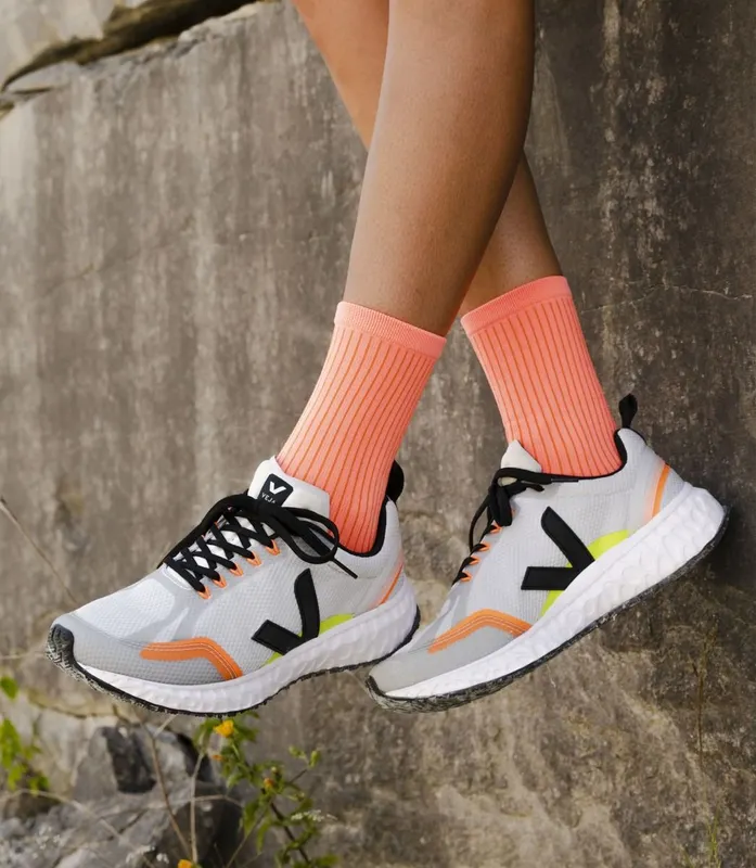 Veja CONDOR MESH LIGHT GREY BLACK (CD012117)