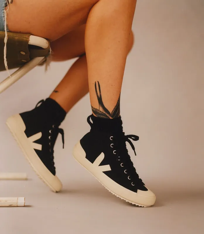 Veja NOVA HT CANVAS BLACK PIERRE (NT011397)
