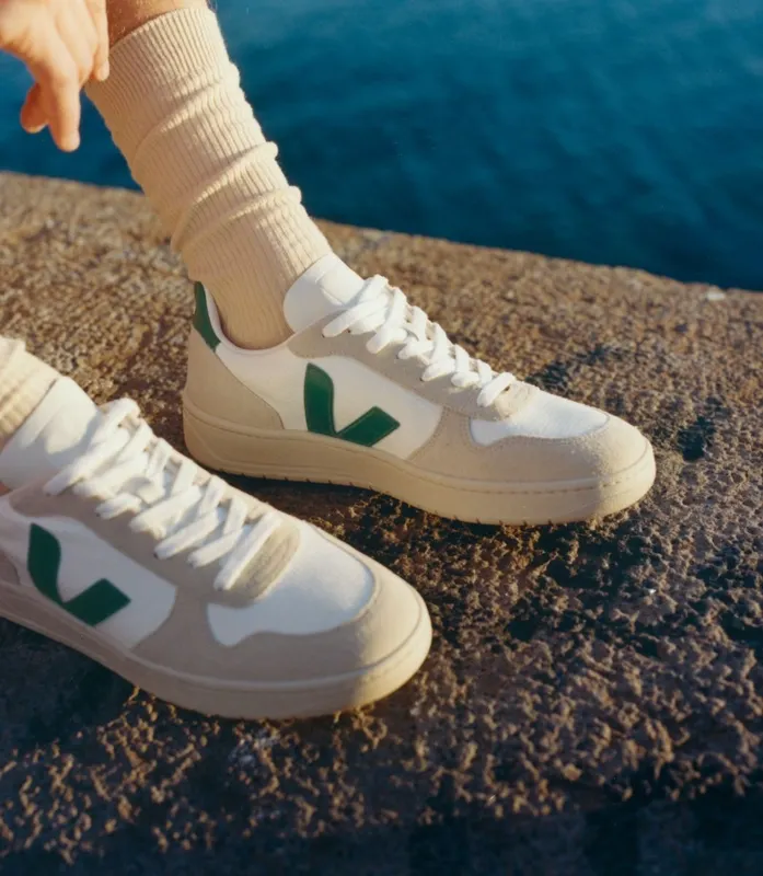 Veja V-10 B-MESH WHITE BRITTANY (VX0102796A)