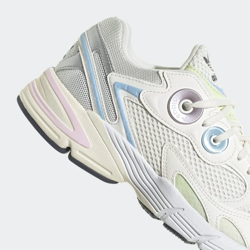 adidas Astir Off White / Off White / Clear Sky (GZ4331)