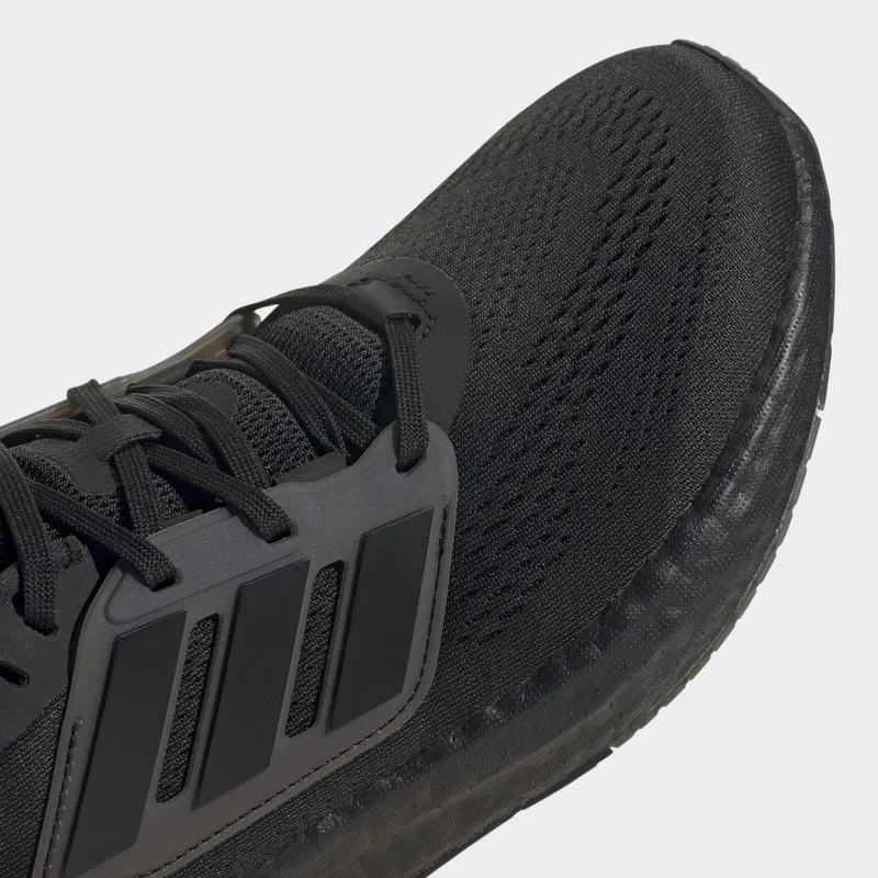 adidas Pureboost 22 Core Black / Core Black / Core Black (GZ5173)